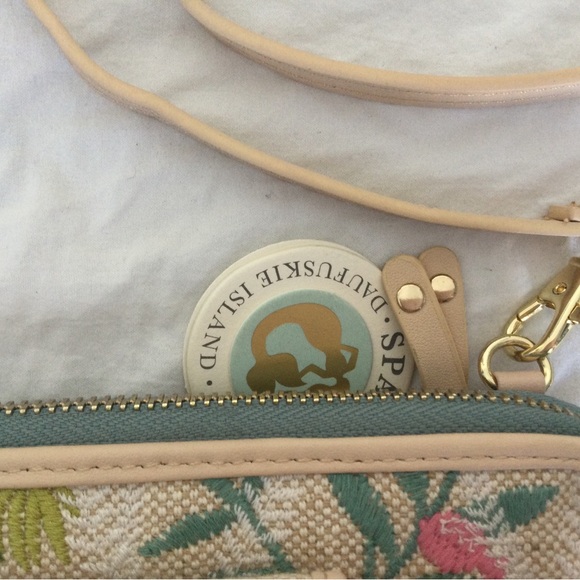 NWT Spartina Floral Embroidered Crossbody Bag - Picture 9 of 16